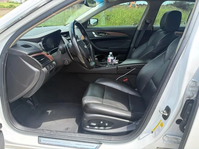 Used 2018 White Cadillac 2.0L Turbo Luxury image 10