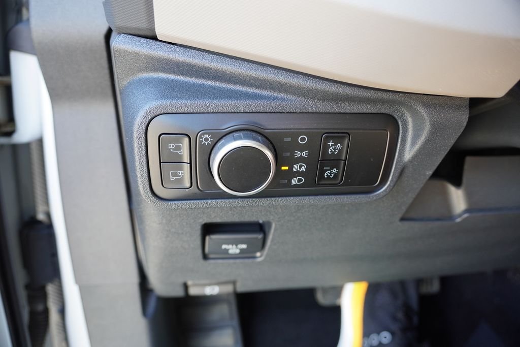 Used 2024 Oxford White Ford Wildtrak image 24