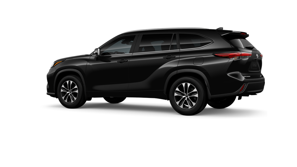 New 2026 Midnight Black Metallic Toyota XLE image 5