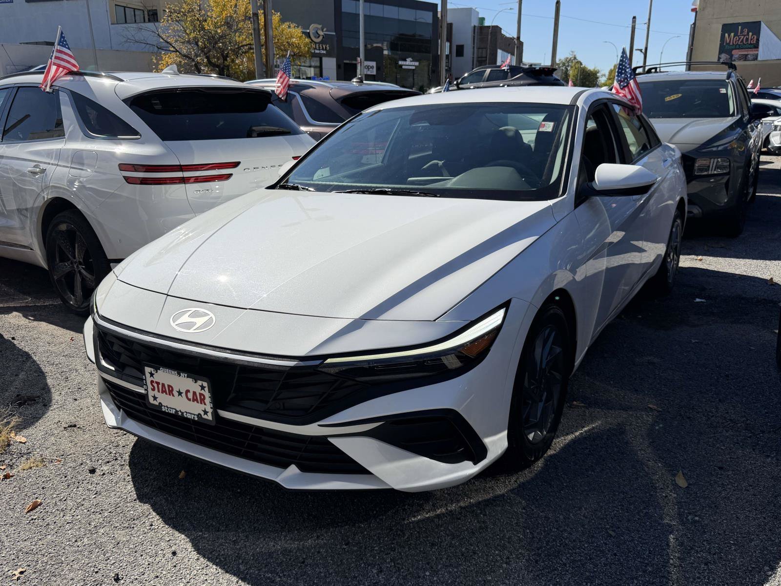 Used 2024 Serenity White Hyundai SEL image 3