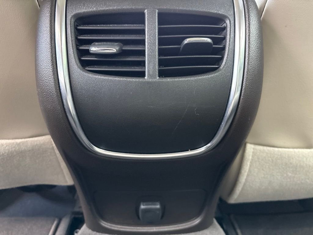 Used 2017 Red Buick Essence image 8