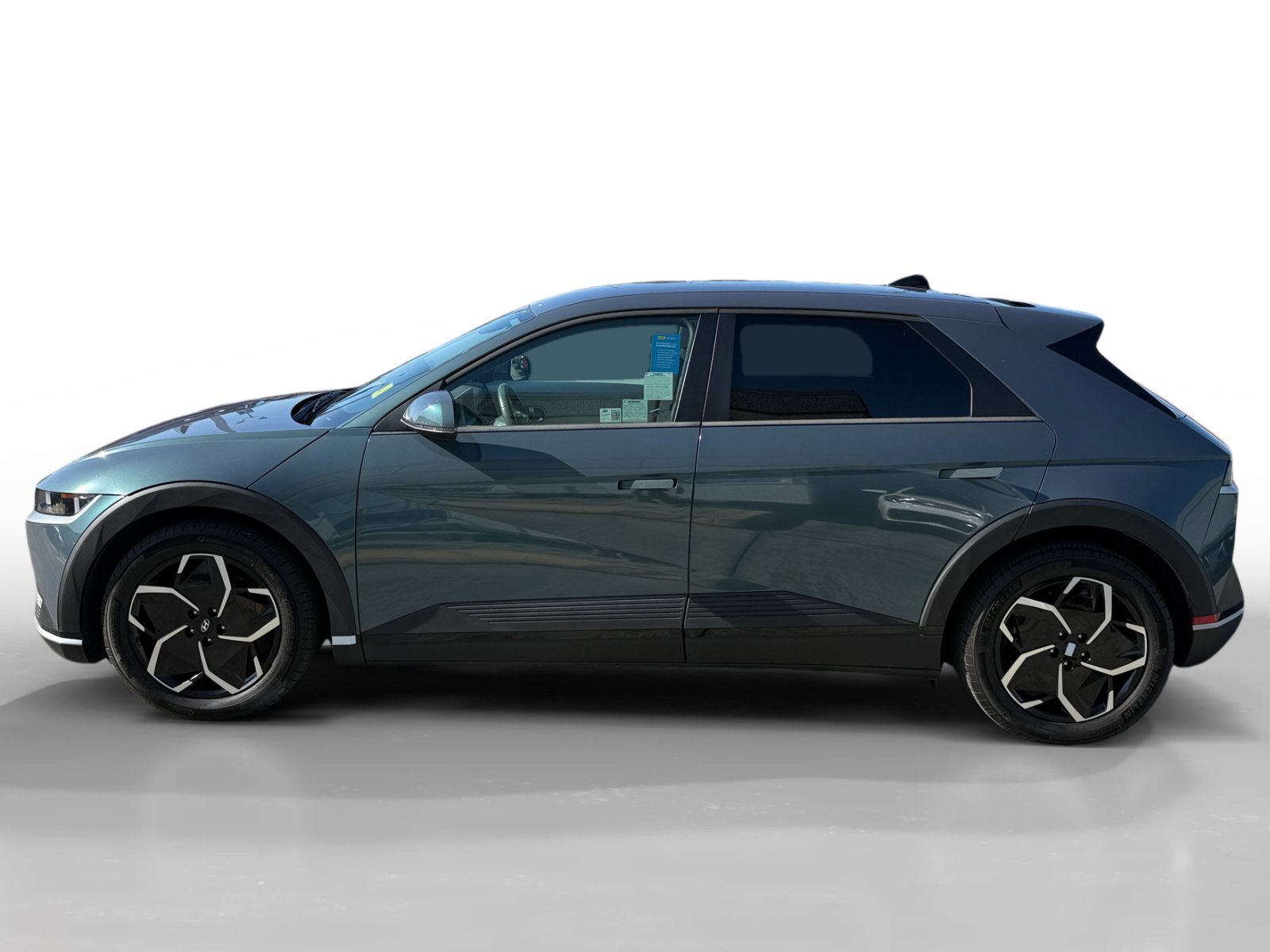 Used 2024 Teal Hyundai SEL image 2