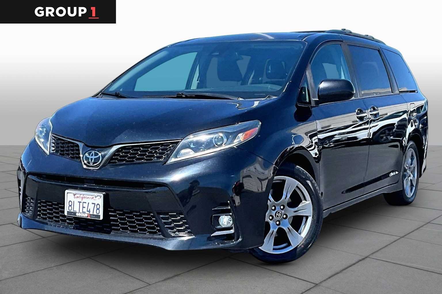 2019 Toyota Sienna SE