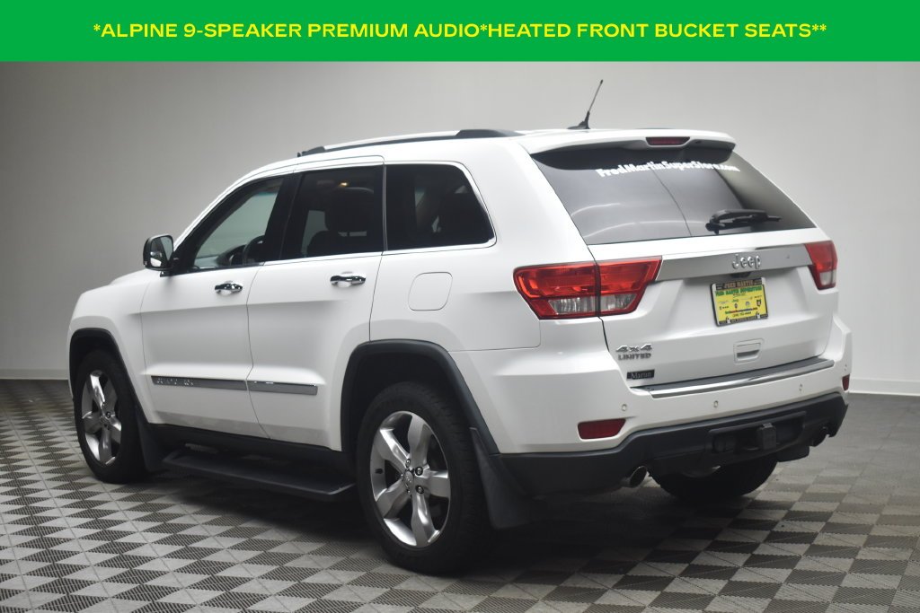 Used 2013 Bright White Clearcoat Jeep Limited image 4
