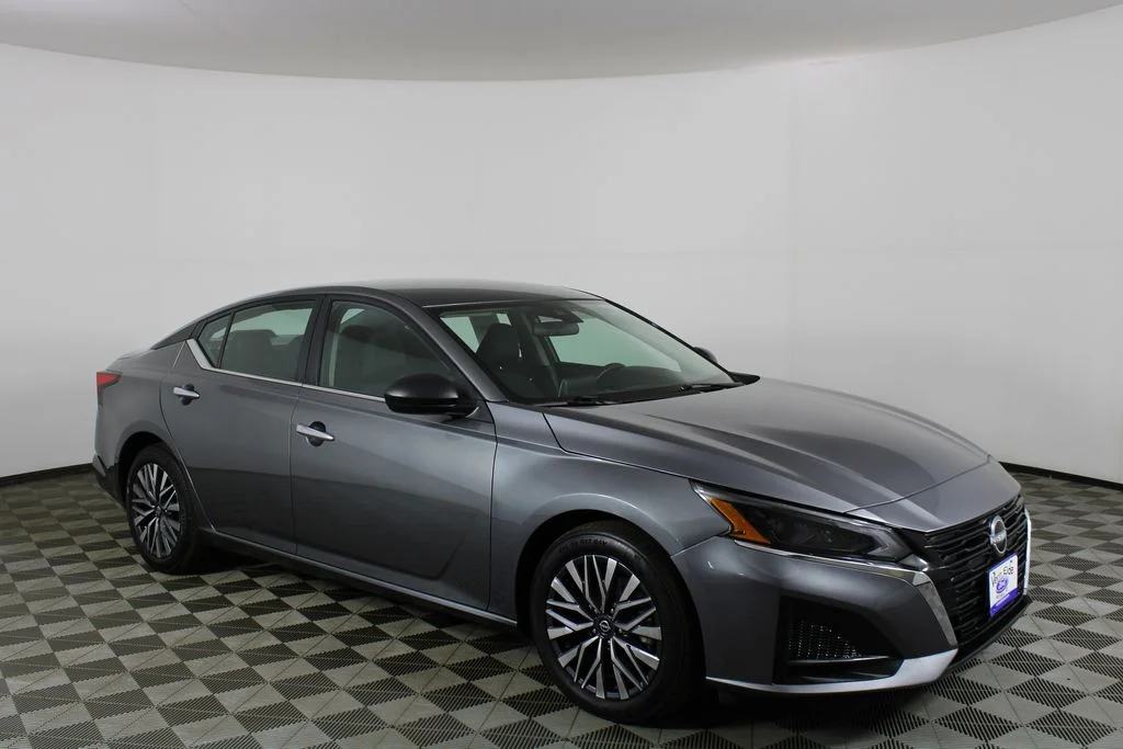2025 Nissan Altima