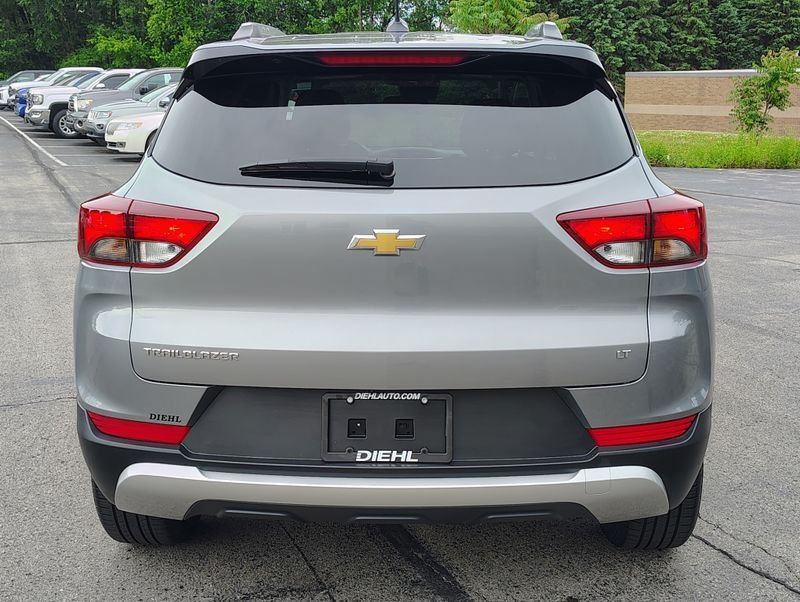 Used 2023 Gray Chevrolet LT image 8