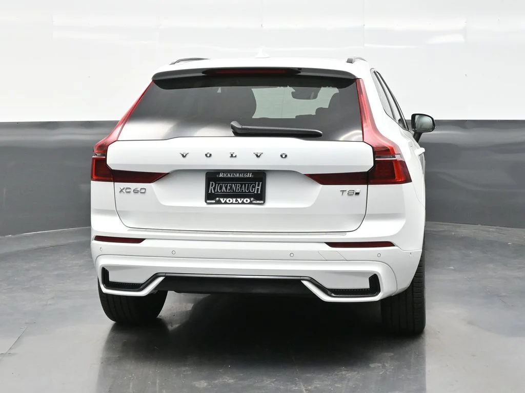 New 2026 Crystal White Volvo T8 Ultra image 6