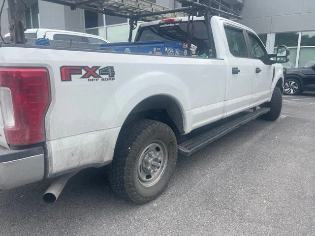 Used 2018 White Ford XL image 4
