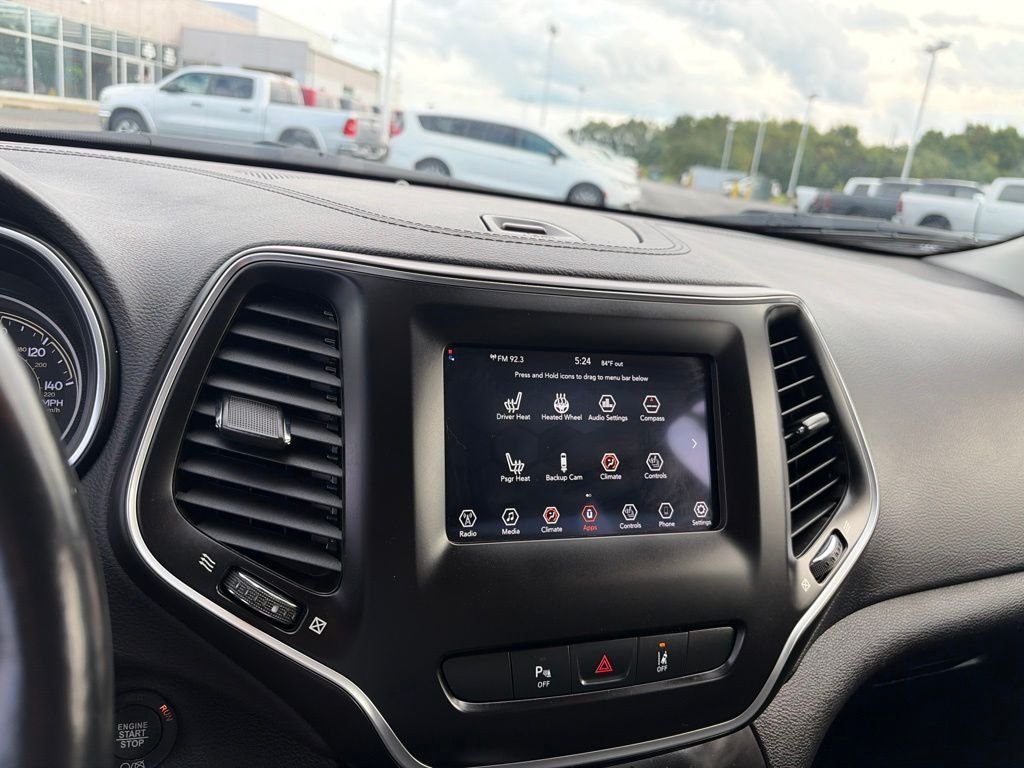 Used 2021 Green Jeep Latitude Lux image 33