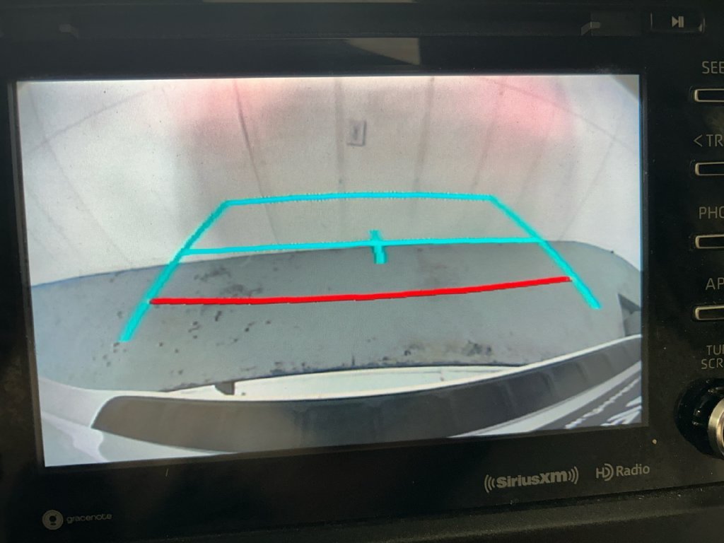 Used 2020 White Toyota XLE image 25
