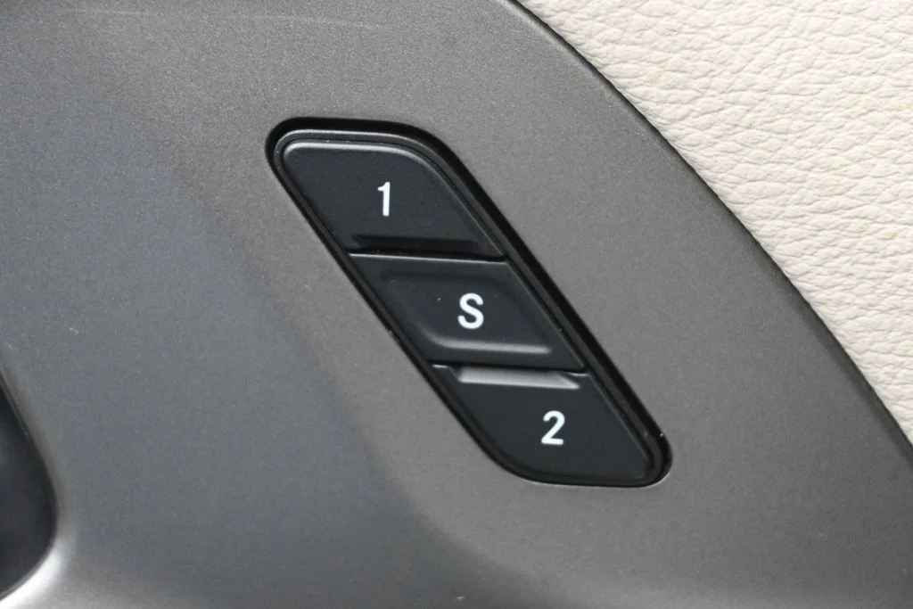 Certified Used 2023 White Chrysler Touring L image 19