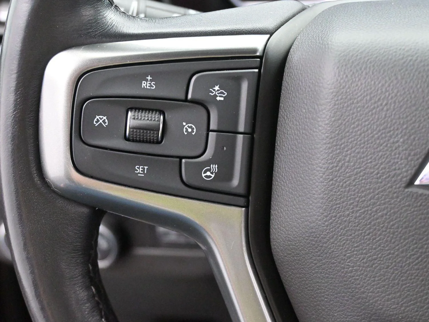 Used 2021 Black Chevrolet Premier image 20