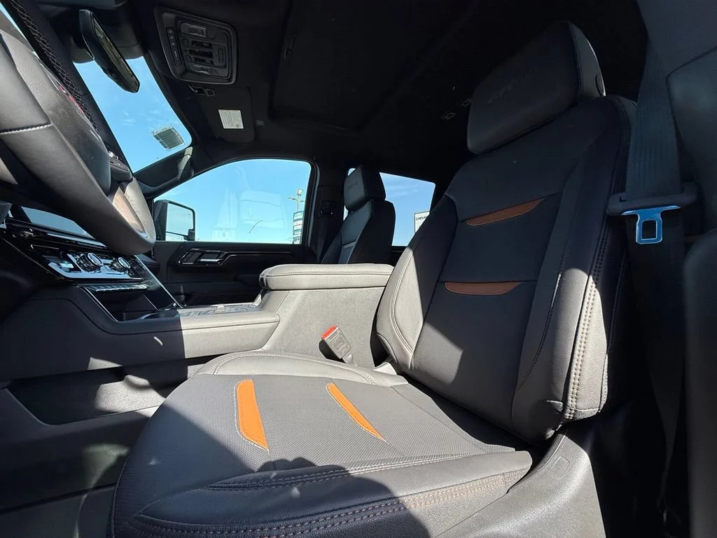 New 2026 Sterling Metallic GMC AT4 image 34