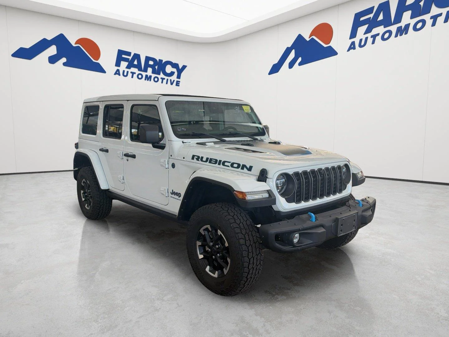 Used 2024 Bright White Clearcoat Jeep Rubicon X image 4