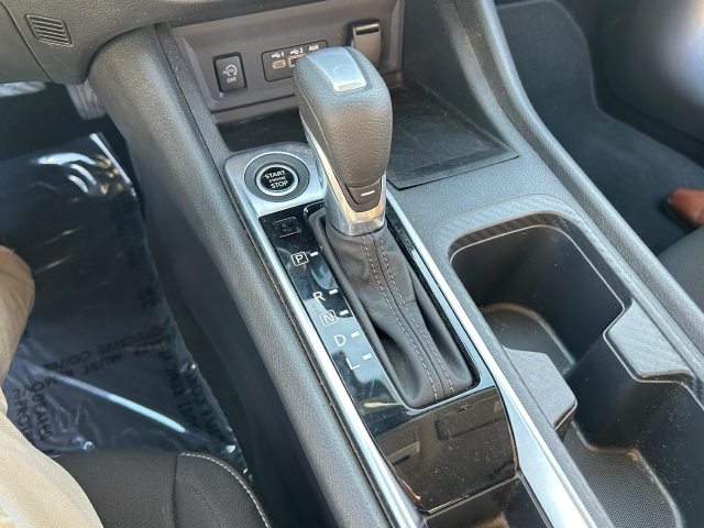 Used 2025  Nissan SV image 30