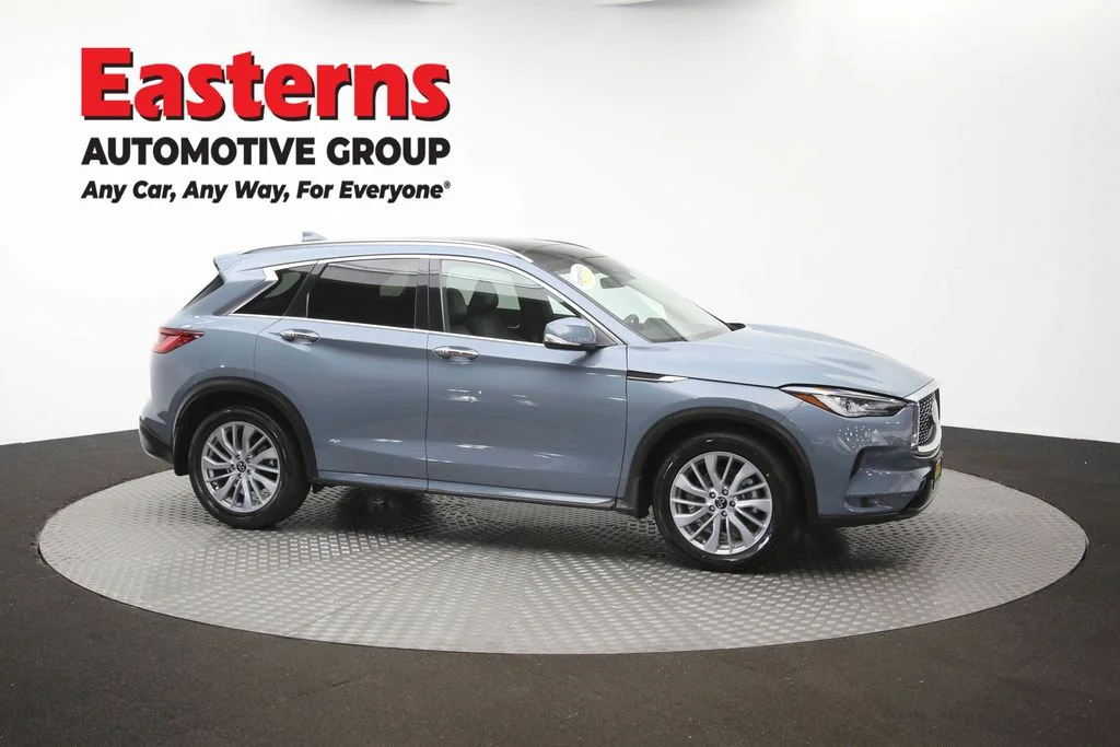 Used 2023 Gray INFINITI LUXE image 49