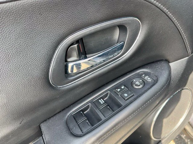 Used 2017 Modern Steel Metallic Honda EX-L Navi image 11