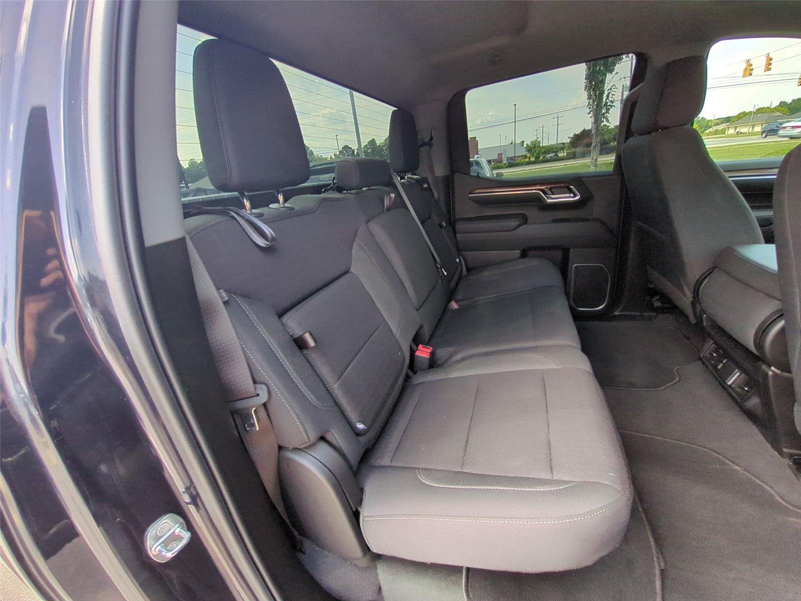 Used 2024 Onyx Black GMC Elevation image 36