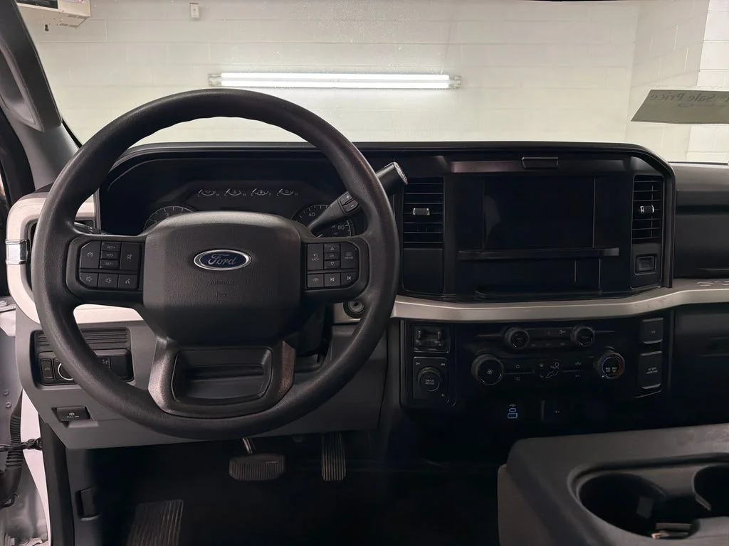 Used 2025 White Ford XLT image 8