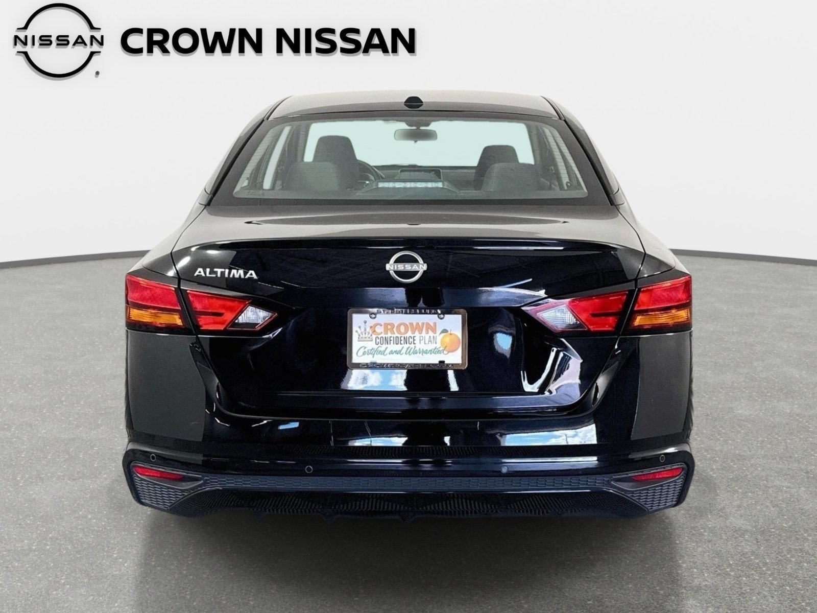 Used 2025 Super Black Nissan SV image 6