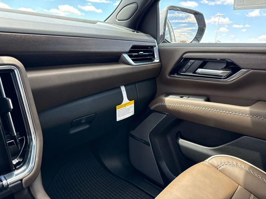 2026 GMC Yukon XL Denali Ultimate - Photo 28
