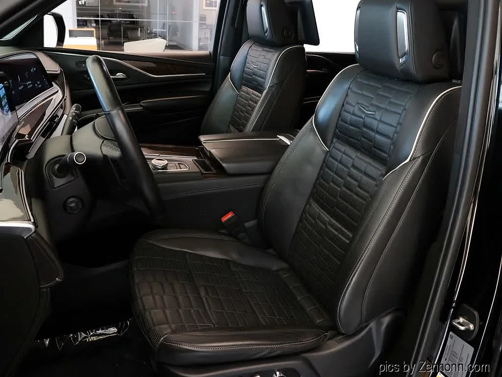 Used 2021 BLACK RAVEN Cadillac Sport Platinum image 9