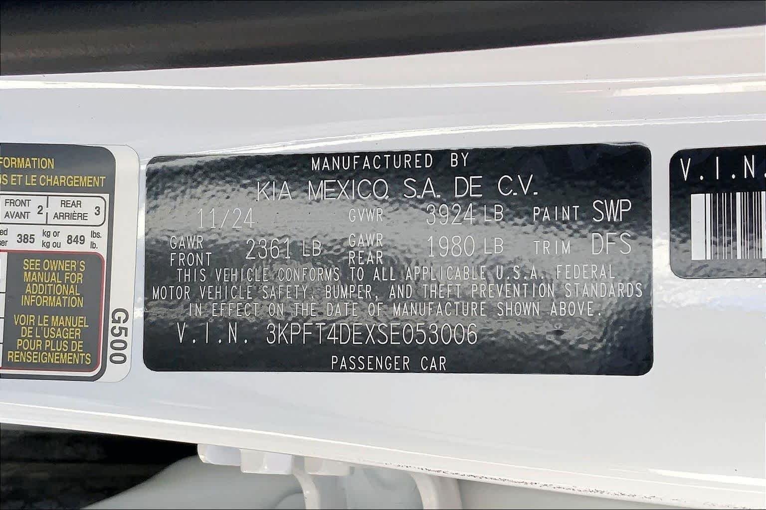 Used 2025 Snow White Pearl Kia LXS image 37