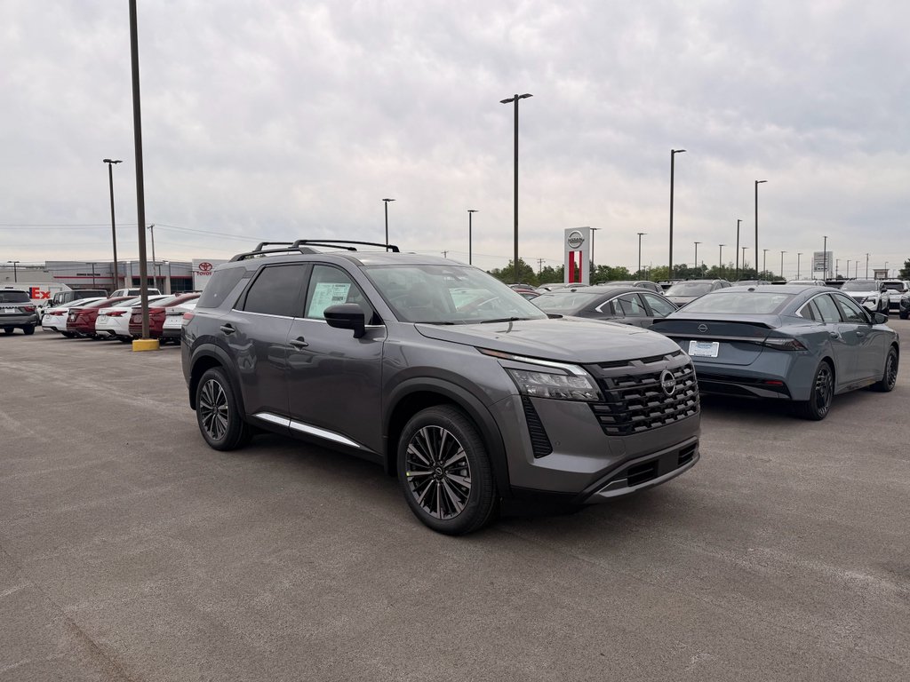 2026 Nissan Pathfinder Platinum 4WD's photo