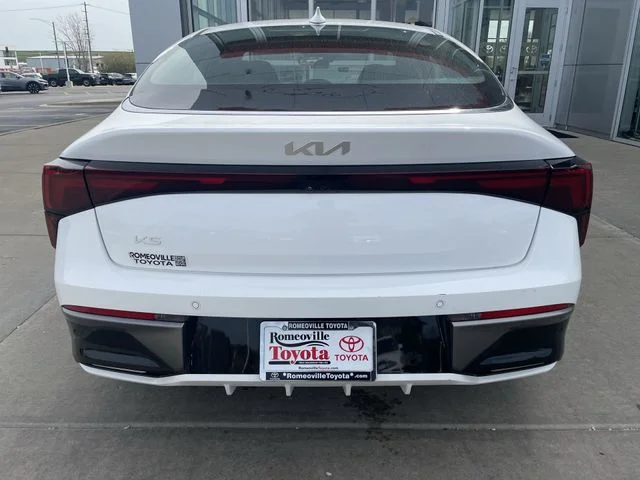 2025 Kia K5 LXS - Photo 30