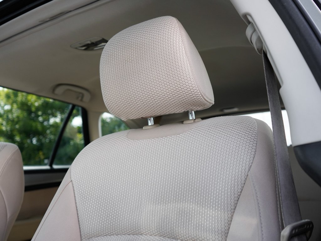 Used 2015 Wilderness Green Metallic Subaru 2.5i Premium image 31