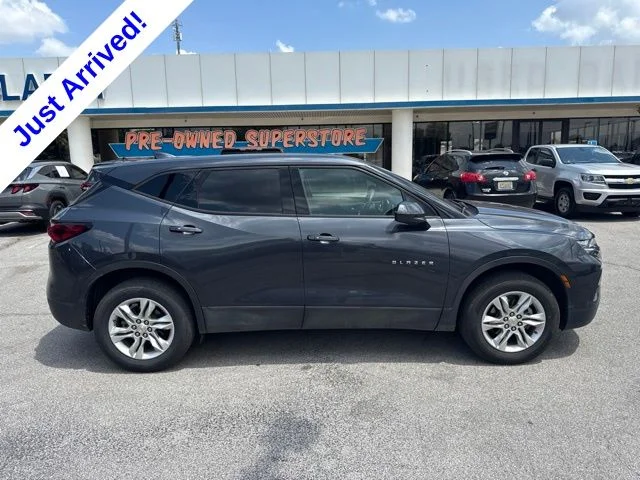 Used 2022 Gray Chevrolet LT image 2