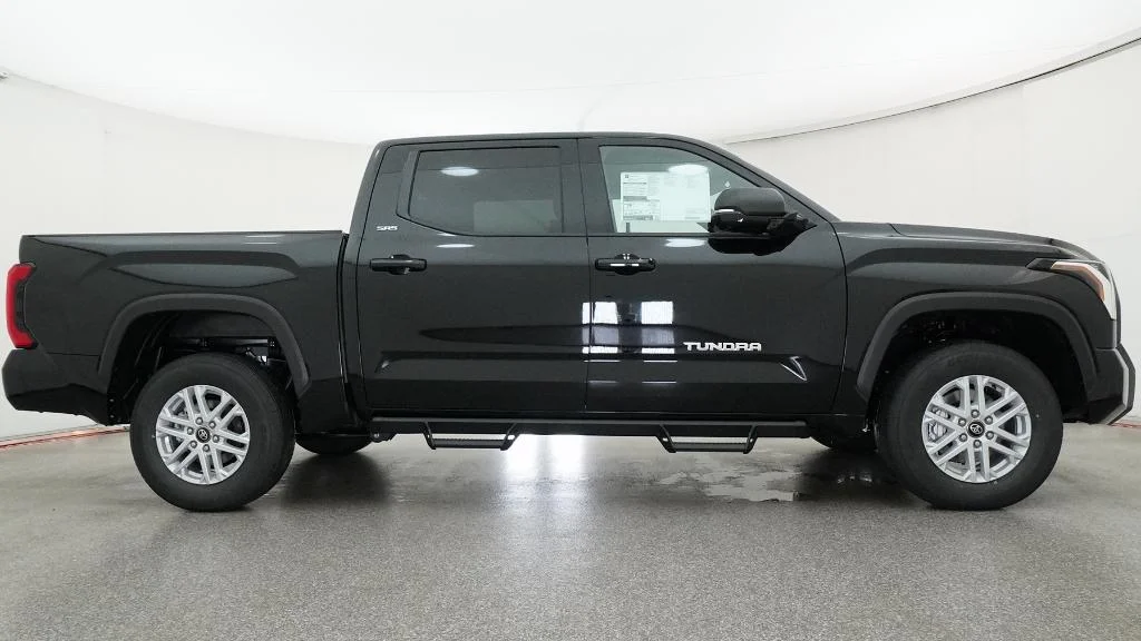 New 2026 Midnight Black Metallic Toyota SR5 image 20
