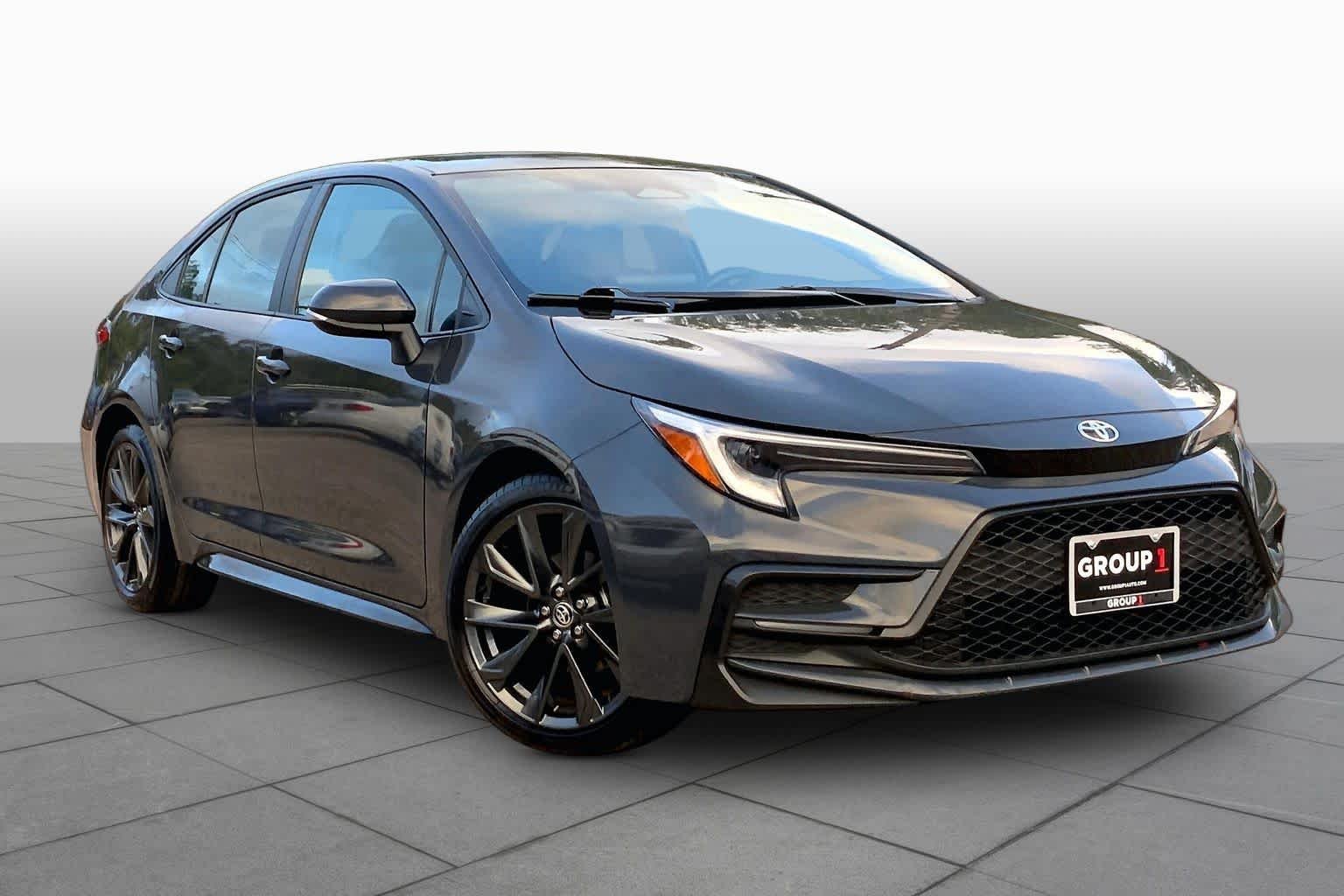 Used 2025 Underground Toyota SE image 3