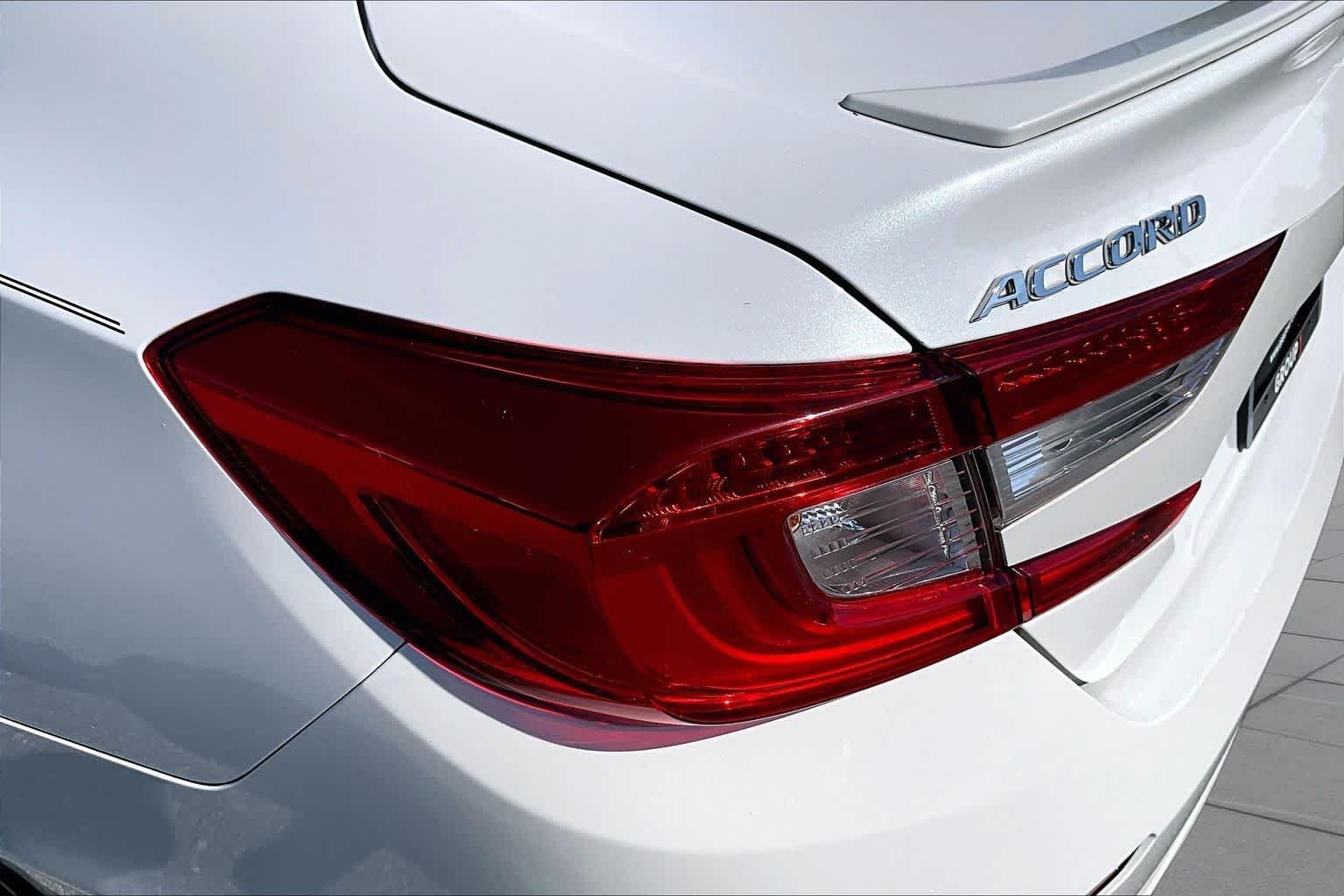 Used 2019 Platinum White Pearl Honda Sport 2.0T image 29