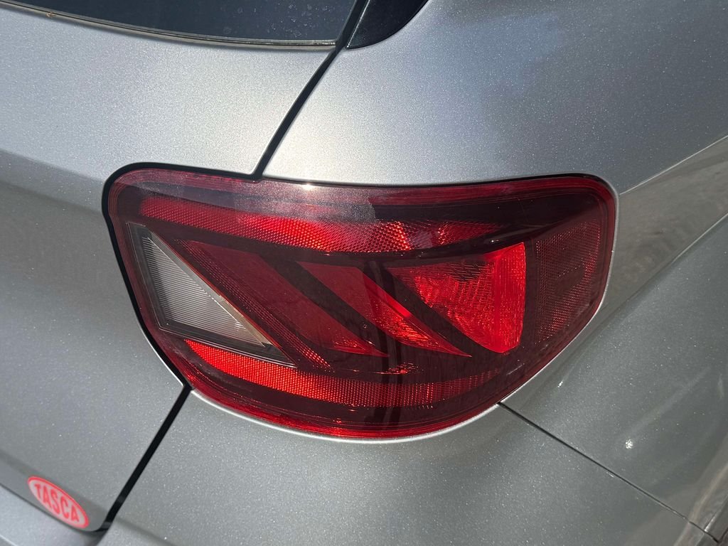 2024 Hyundai Venue SEL - Photo 9