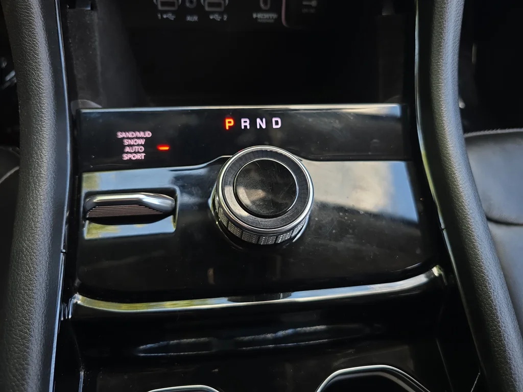 Used 2022 White Jeep Limited image 20