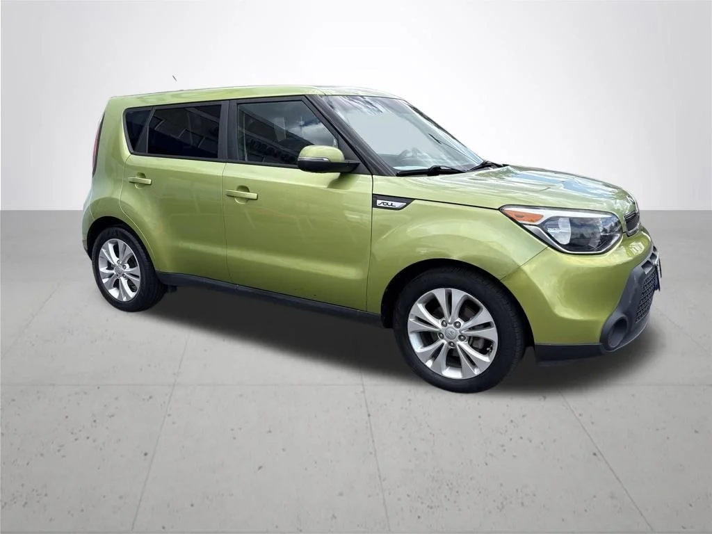 Used 2014 Green Kia Plus image 6