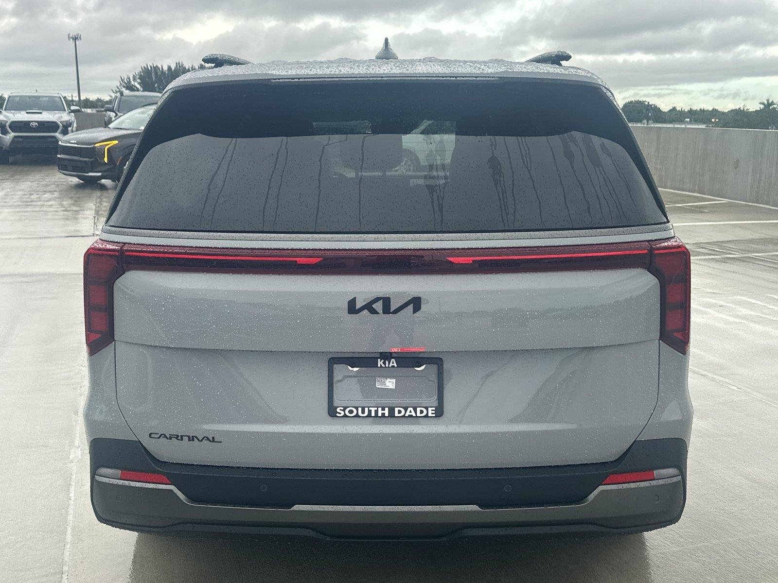 New 2027 Ceramic Silver Kia EX image 5