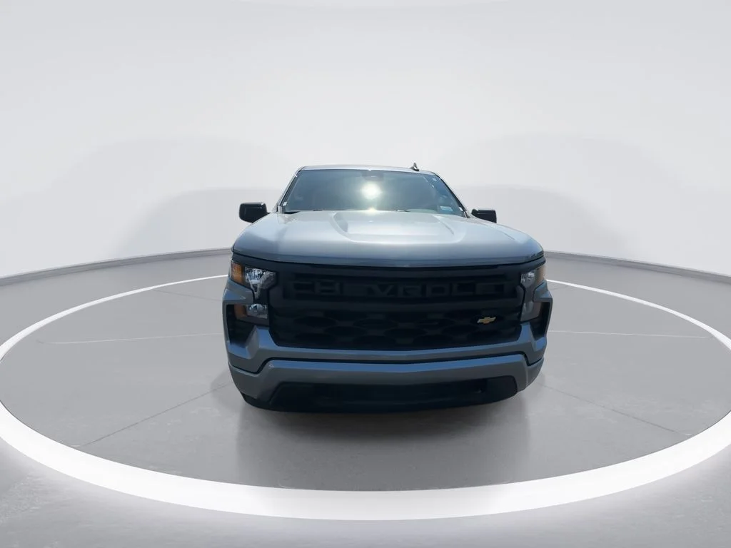 Used 2024 Gray Chevrolet Custom image 3