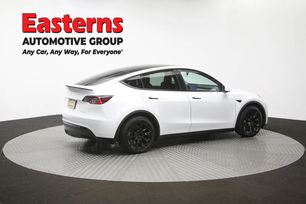 Used 2021 White Tesla Long Range image 38