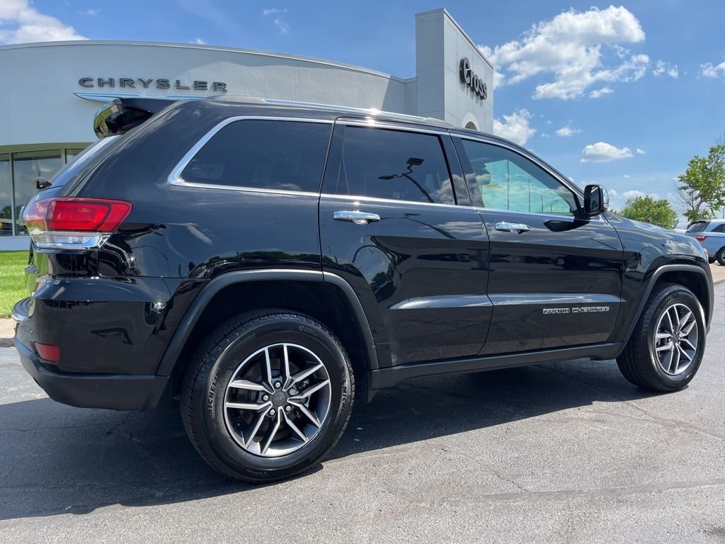 Used 2021 Diamond Black Jeep Limited image 44
