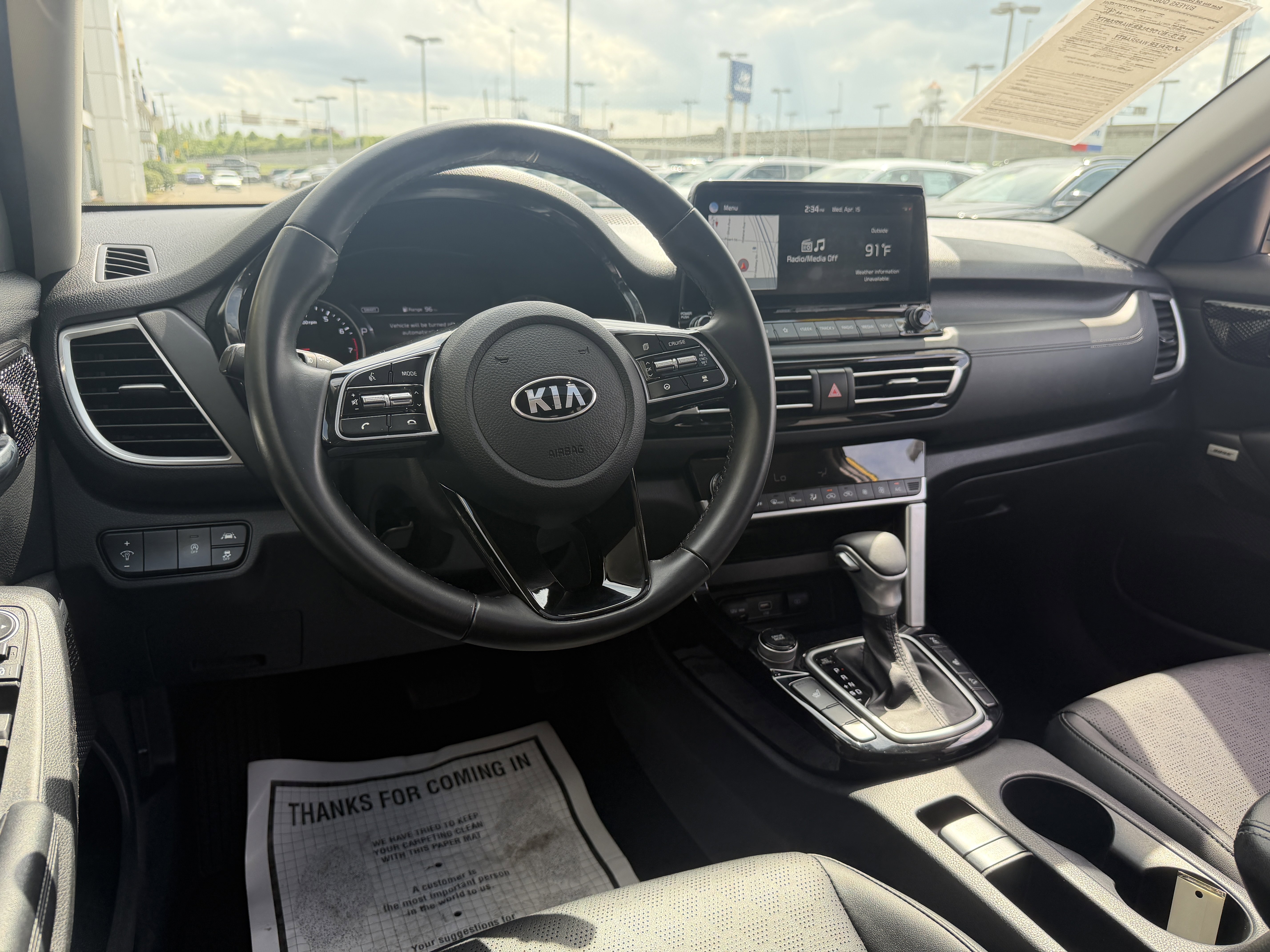 Used 2021 Starbright Yellow Kia SX image 27