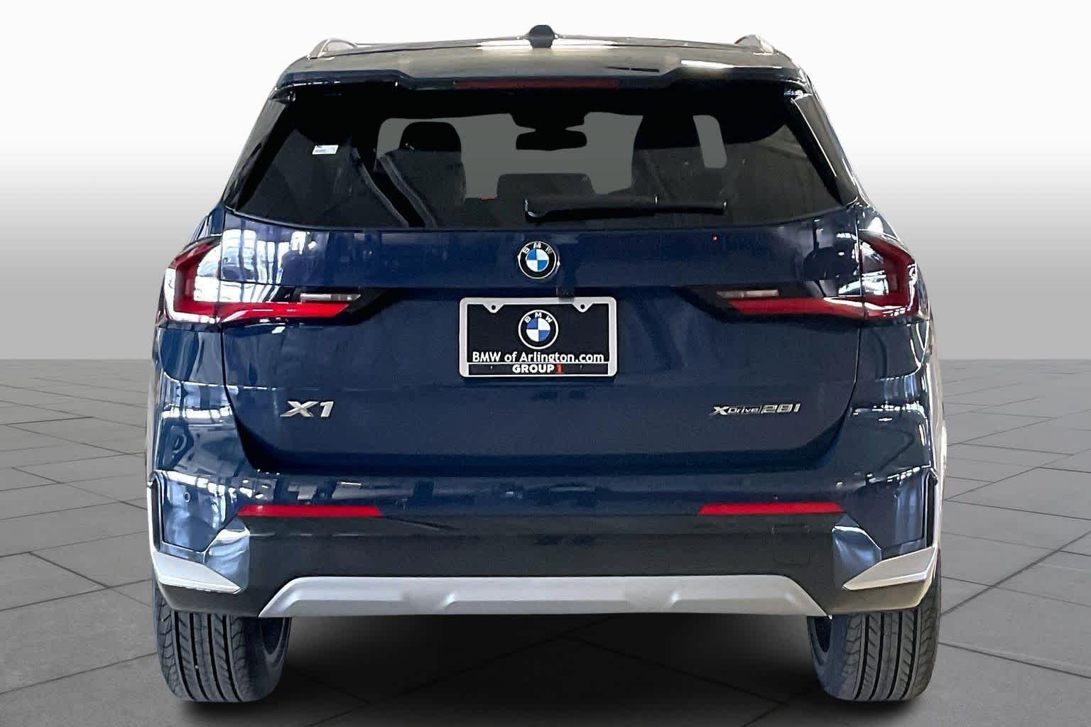 New 2026 Night Dusk Blue Metallic BMW xDrive28i image 4