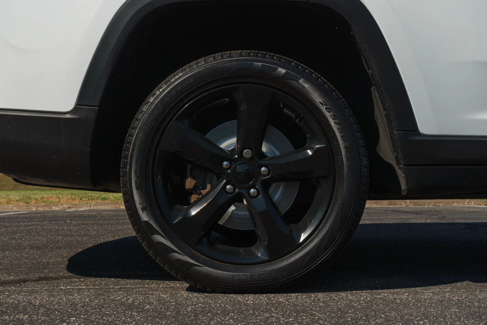 Used 2023 Bright White Clearcoat Jeep Limited image 11
