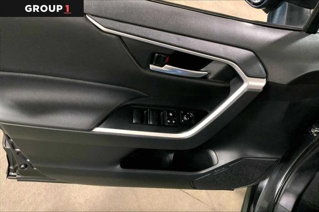 Certified Used 2021 MAGNETIC GRAY MET. Toyota  image 36