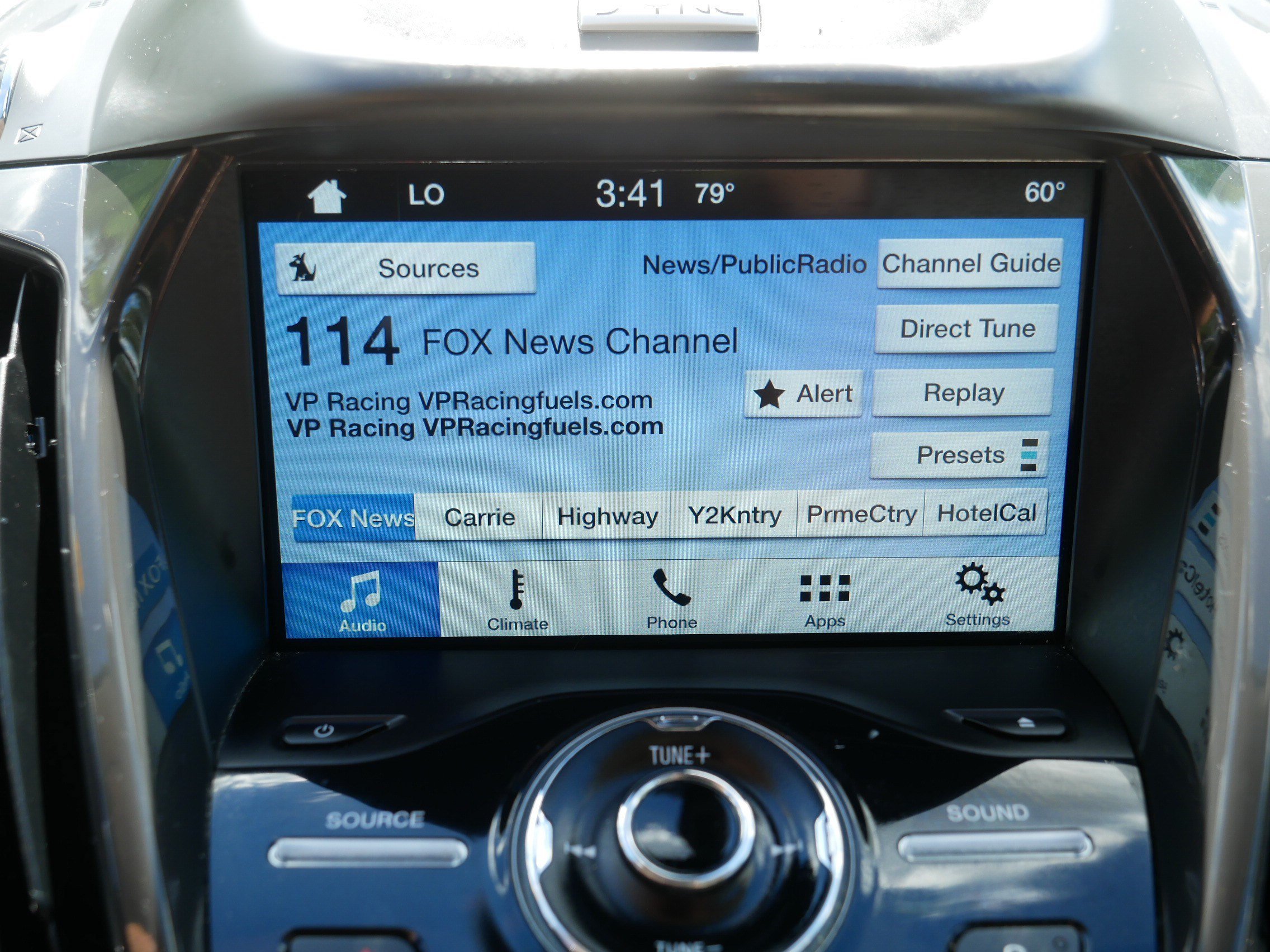 Used 2016 INGOT SILVER Ford Titanium image 30