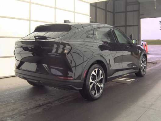Used 2025 Shadow Black Ford Select image 5