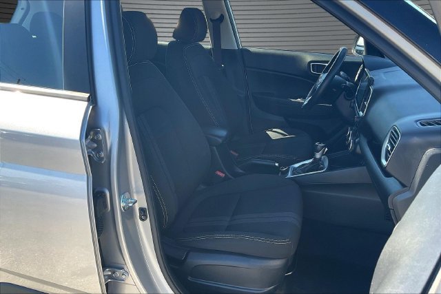 2025 Hyundai Venue SEL - Photo 31