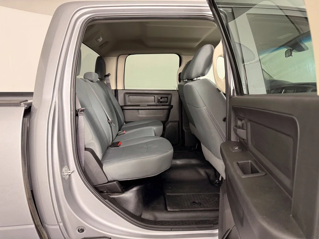 Used 2019 Silver Ram Tradesman image 19