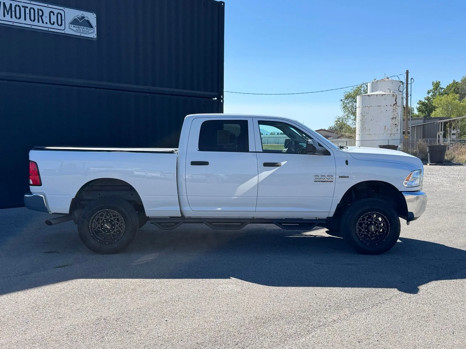 Used 2017 White Ram Tradesman image 3